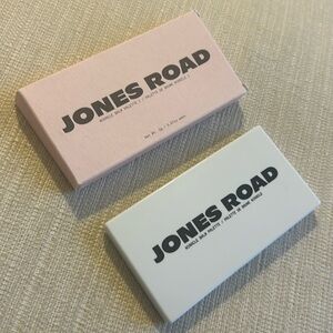 Jones Road Miracle Balm Palette 1
Dusty Rose/pinched cheeks/happyhour